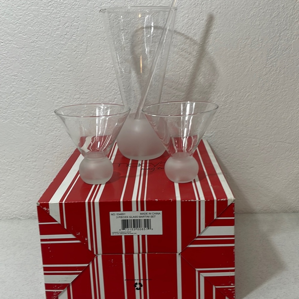 Macy’s Leonard Florence 3 Piece Glass Martini Set